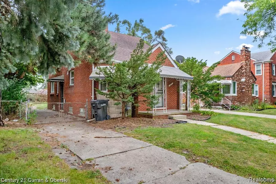 13631 VASSAR Avenue, Detroit, MI 48235