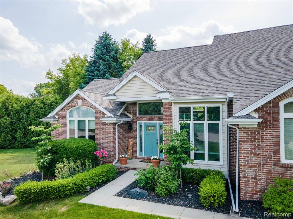 Lake Orion Vlg, MI 48359,4096 Villager Drive