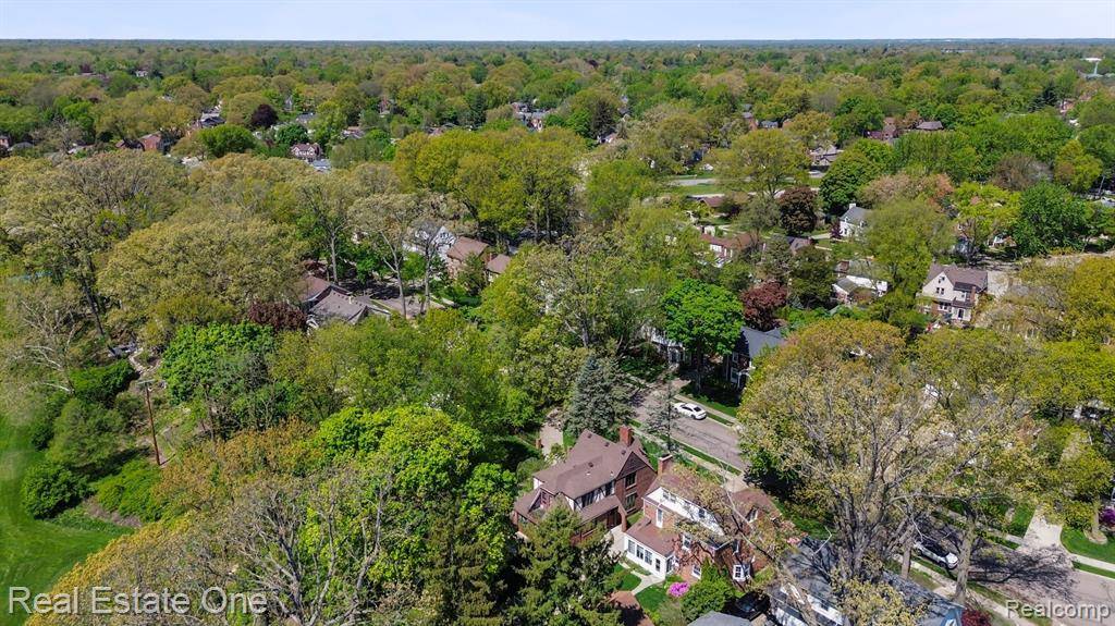 Dearborn, MI 48124,939 S HIGHLAND Street