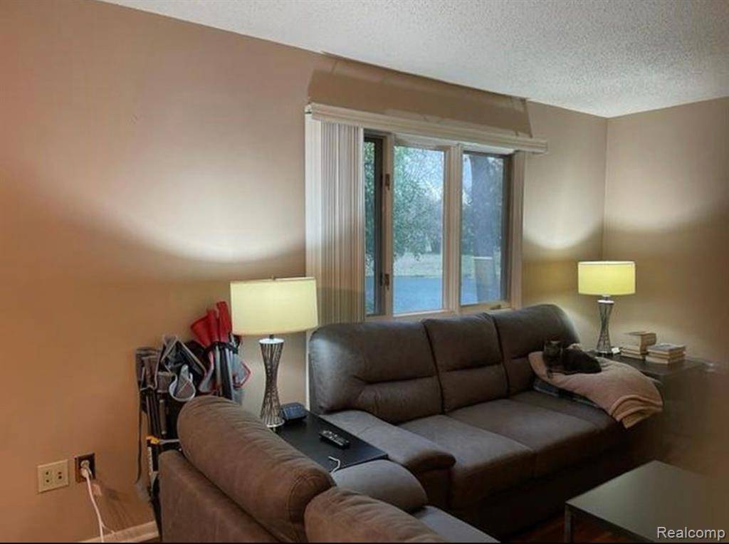 Flint, MI 48532,2416 Tanbark Oak Drive
