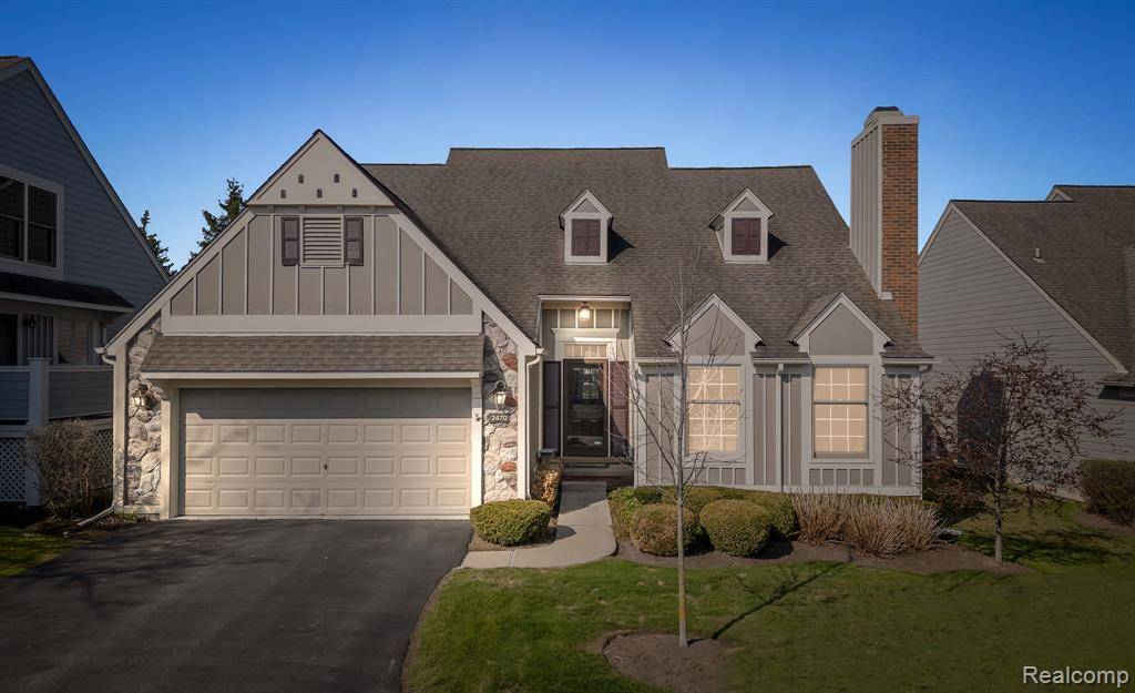 2470 Inglehill Pointe, Bloomfield Twp, MI 48304