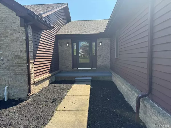 White Lake Twp, MI 48383,3163 Mystic Valley Drive