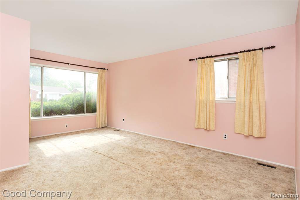 Madison Heights, MI 48071,29035 Spoon Avenue
