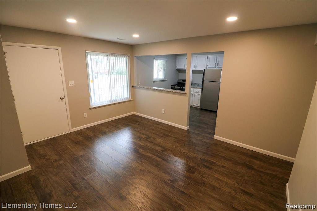 Royal Oak, MI 48067,300 S Edgeworth Avenue
