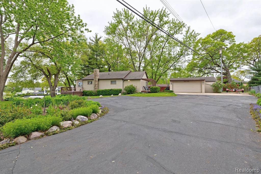 Waterford Twp, MI 48329,4030 ROLLINS Avenue