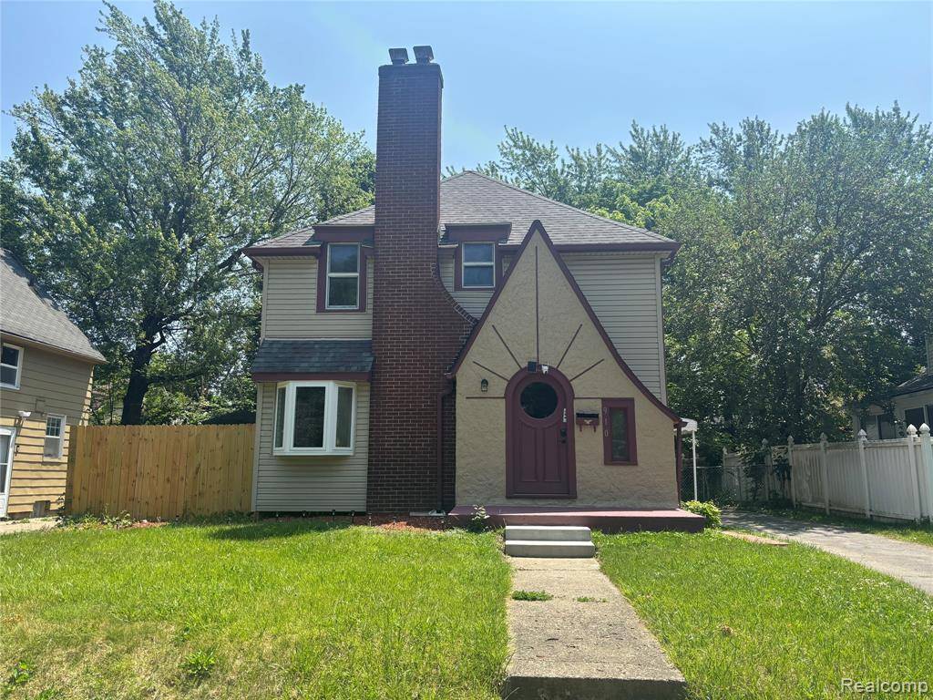 910 Spence Street, Pontiac, MI 48340