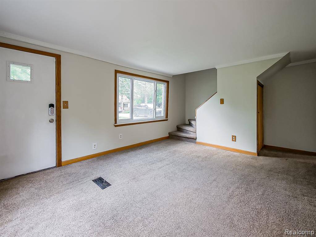 Commerce Twp, MI 48382,157 Cardinal Street