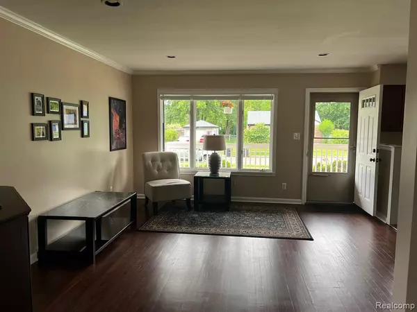 Livonia, MI 48154,15158 Garden Street
