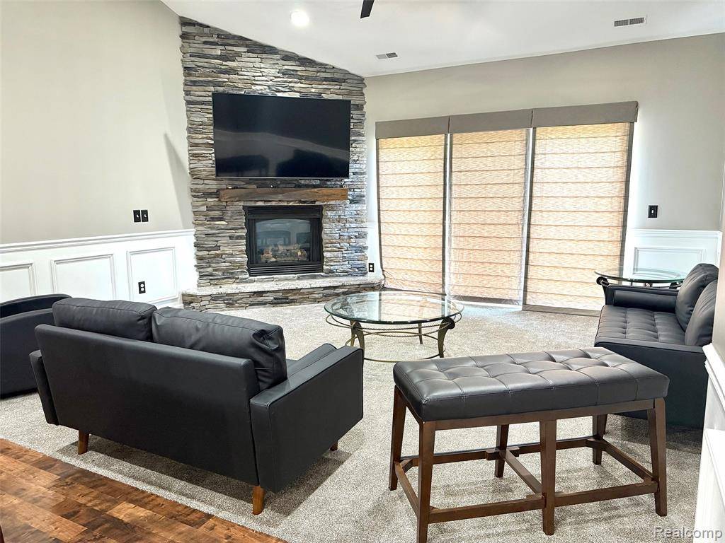 Utica, MI 48316,5112 Mesa Drive