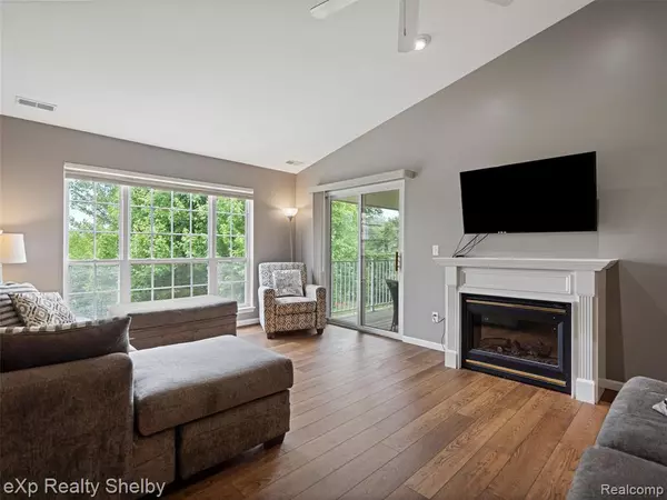 Macomb Twp, MI 48044,16436 Grandview Drive