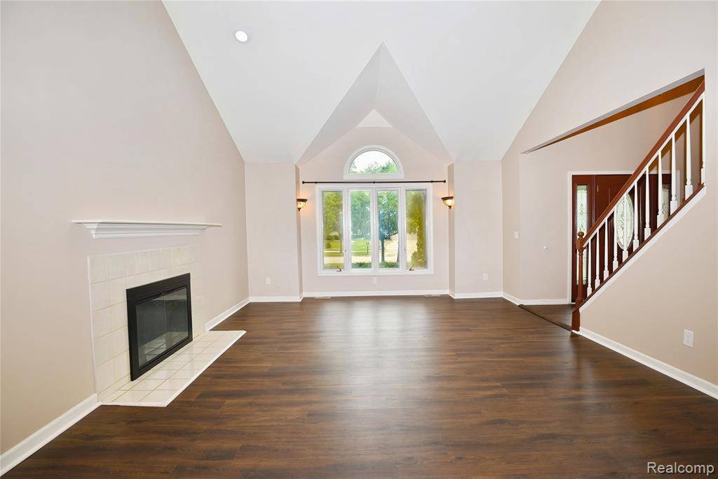 Troy, MI 48085,5027 Shady Creek Drive