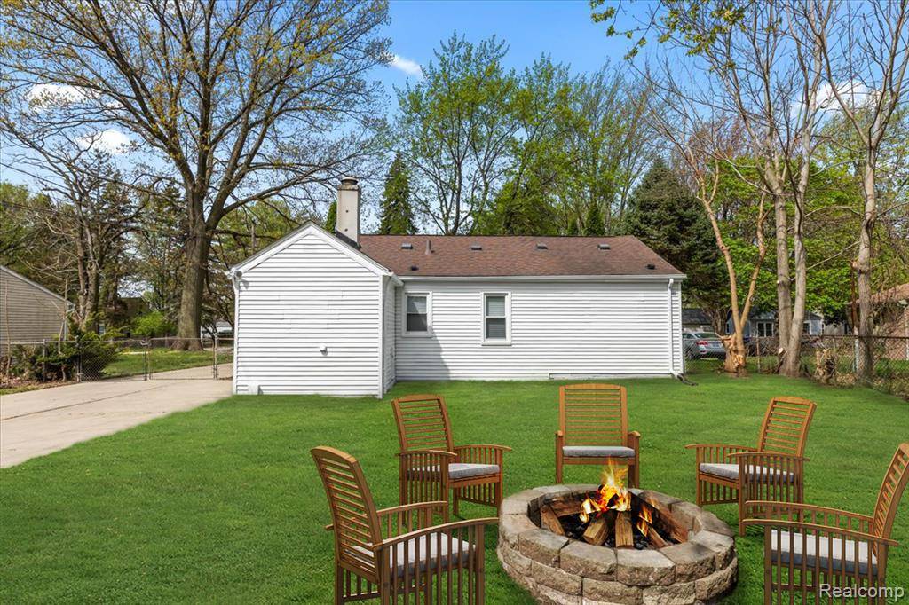 Warren, MI 48089,24270 Columbus Avenue