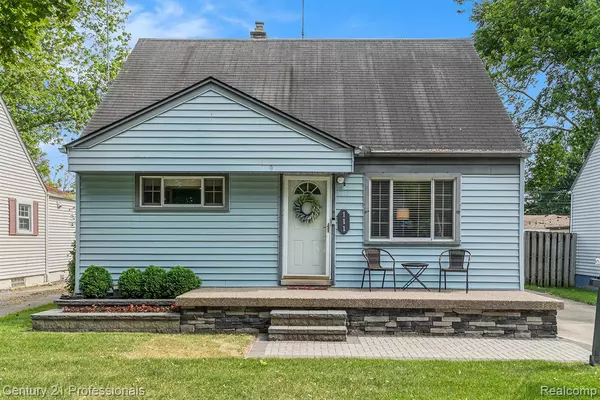111 Leroy Avenue, Clawson, MI 48017