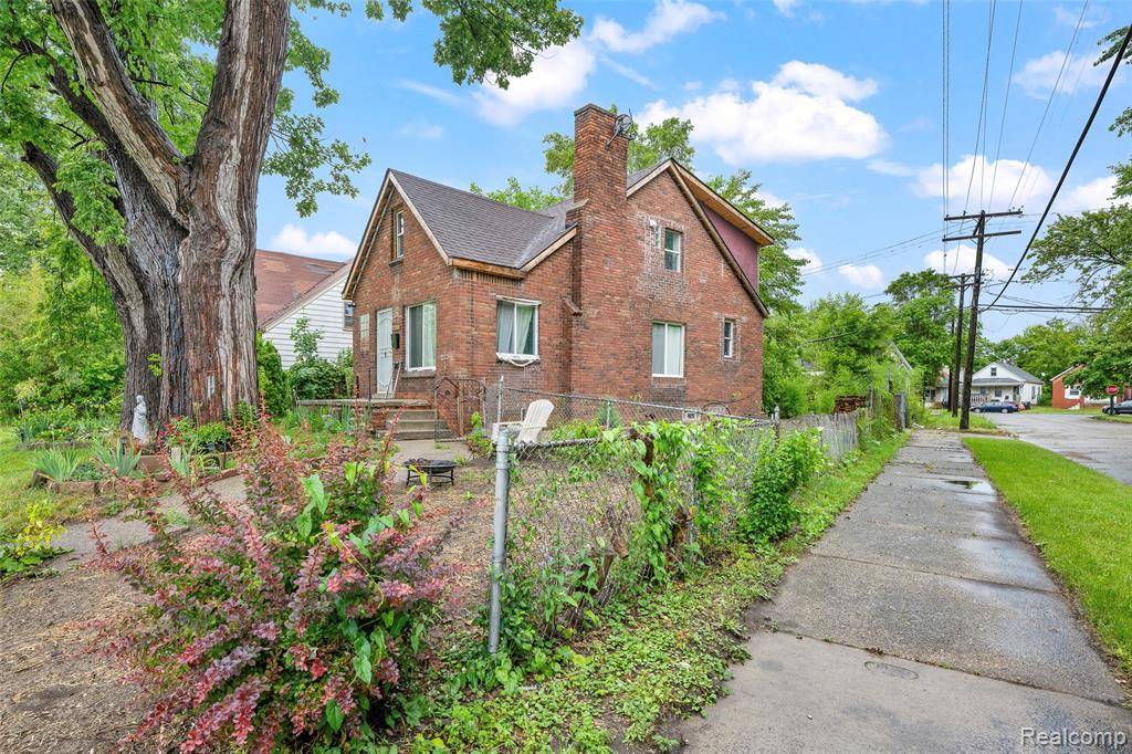 Detroit, MI 48205,17304 Barlow Street
