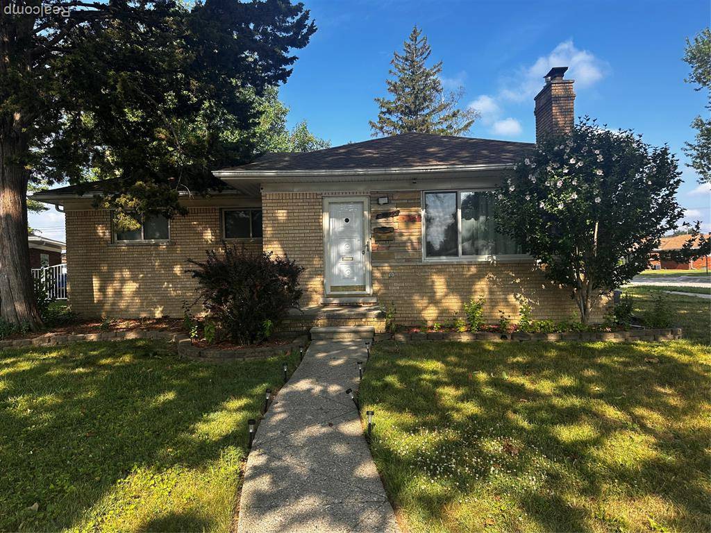 29150 GERALDINE Court, Warren, MI 48093