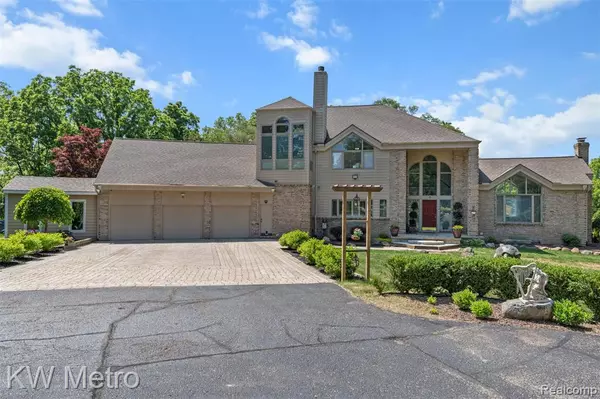 5772 N Rochester Road, Rochester, MI 48306