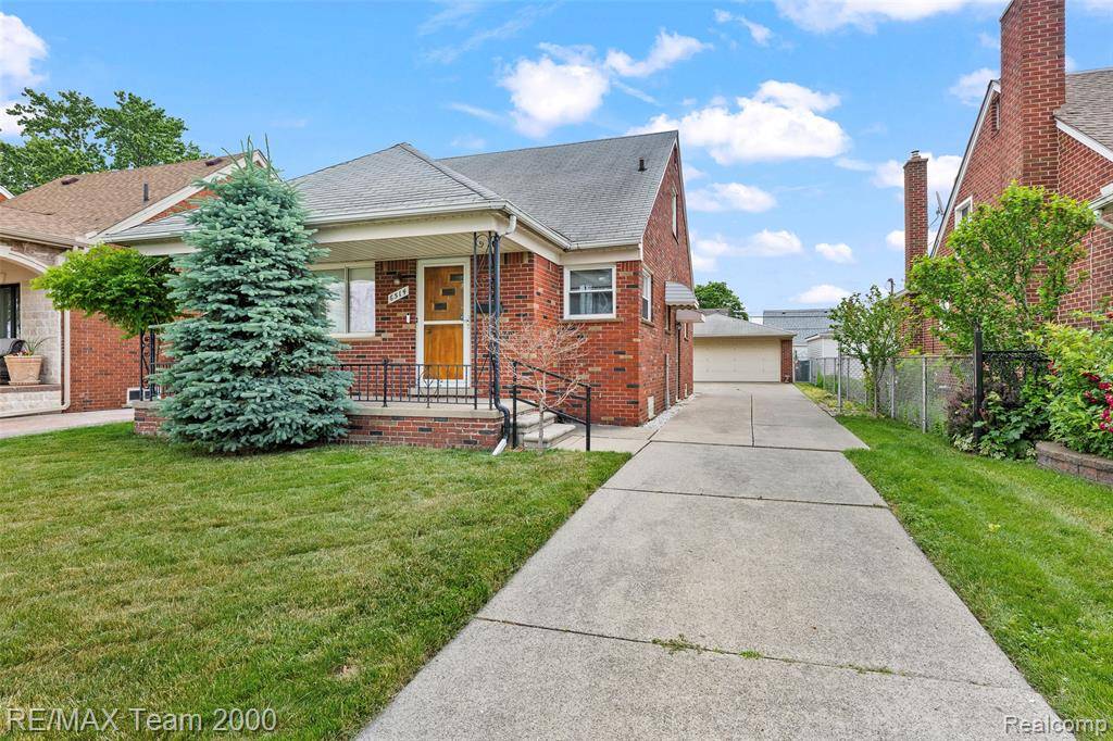 6514 Maple Street, Dearborn, MI 48126