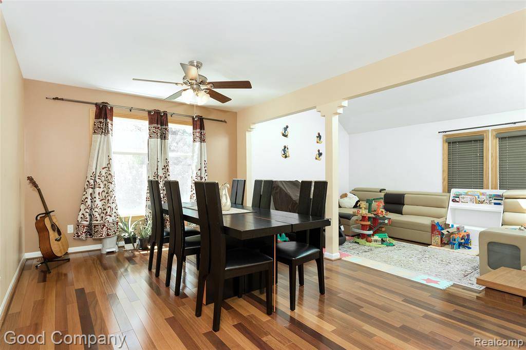 Farmington Hills, MI 48331,30384 Castleford Court