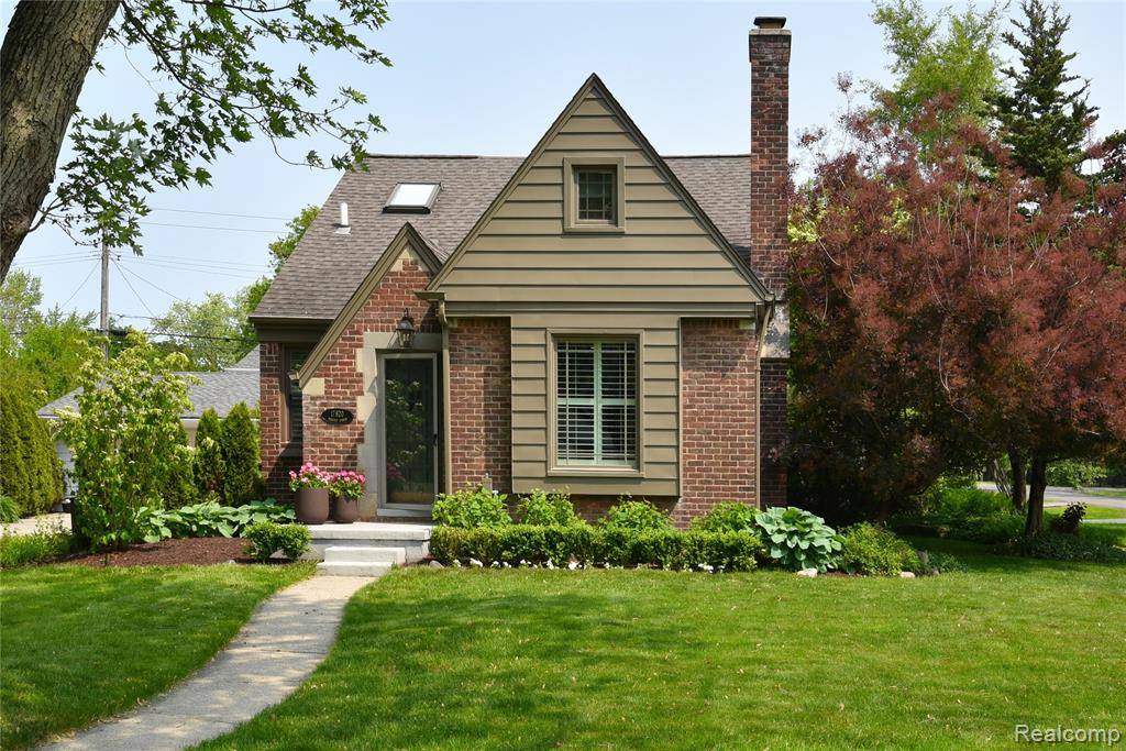 17820 Birwood Avenue, Beverly Hills Vlg, MI 48025