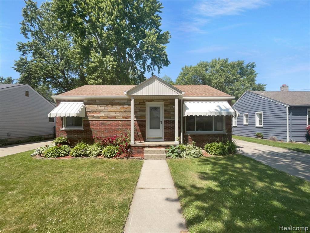 22459 Daniels Street, St. Clair Shores, MI 48081