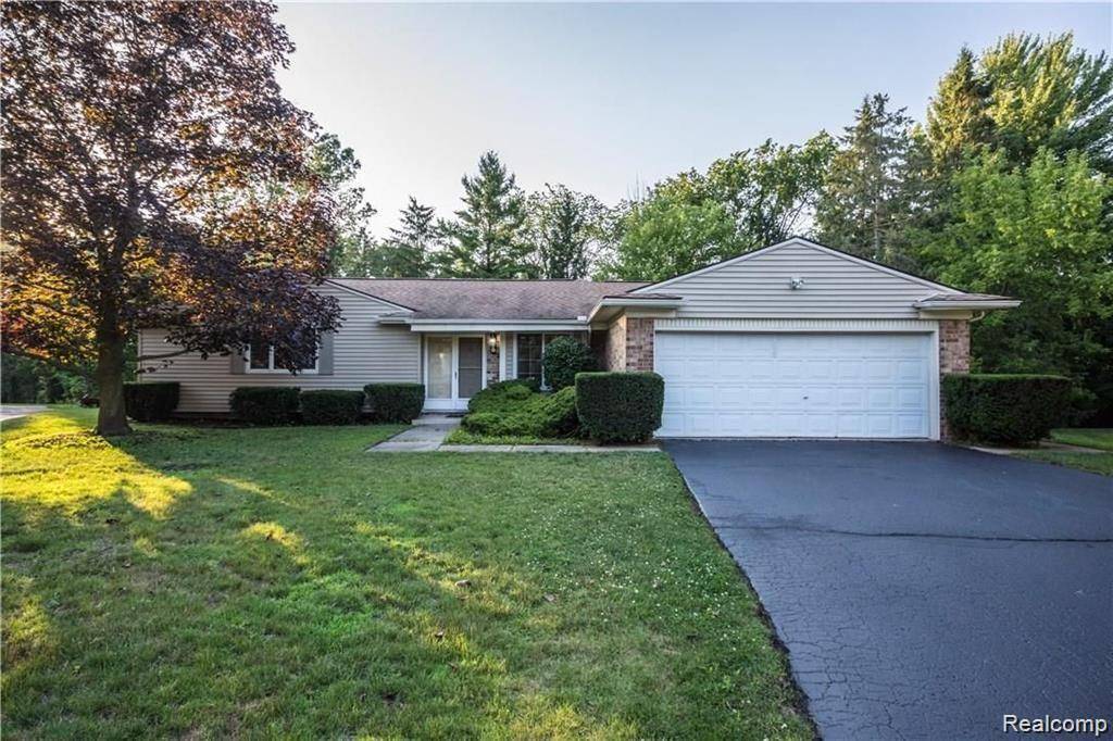 2280 Geyer, Orion Twp, MI 48360