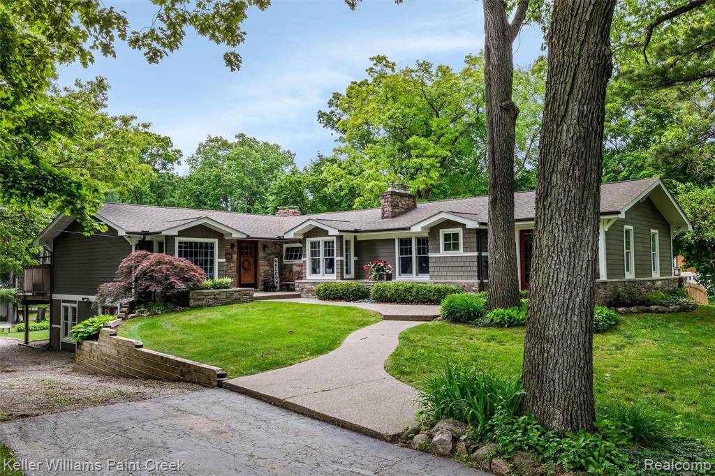 3753 Orion Road, Oakland Twp, MI 48363