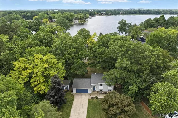 Waterford Twp, MI 48329,4405 Lamson Drive