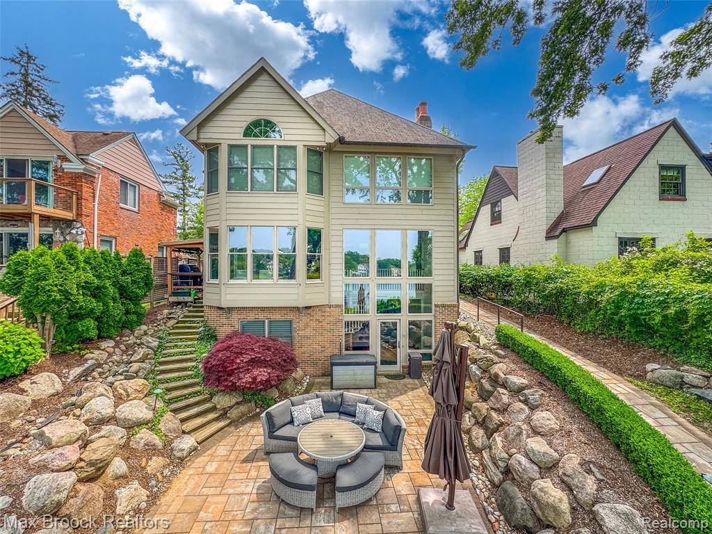 6510 Commerce Road, West Bloomfield Twp, MI 48324