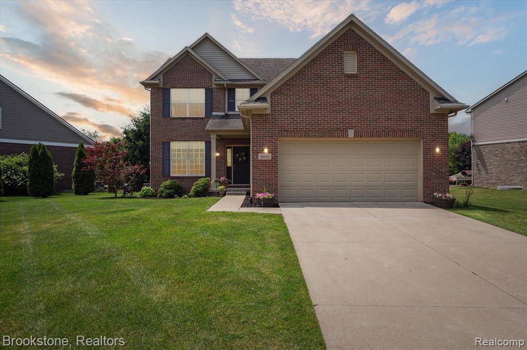 660 Park Lane Road, Chelsea, MI 48118