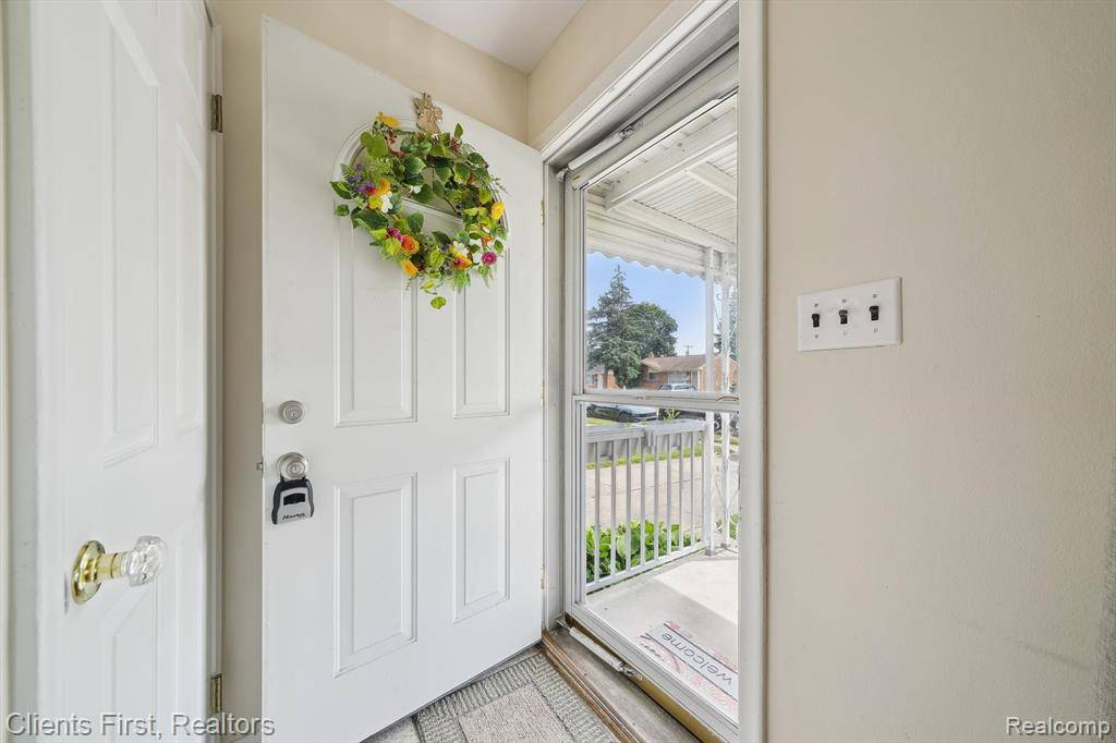 Garden City, MI 48135,939 Deering Street