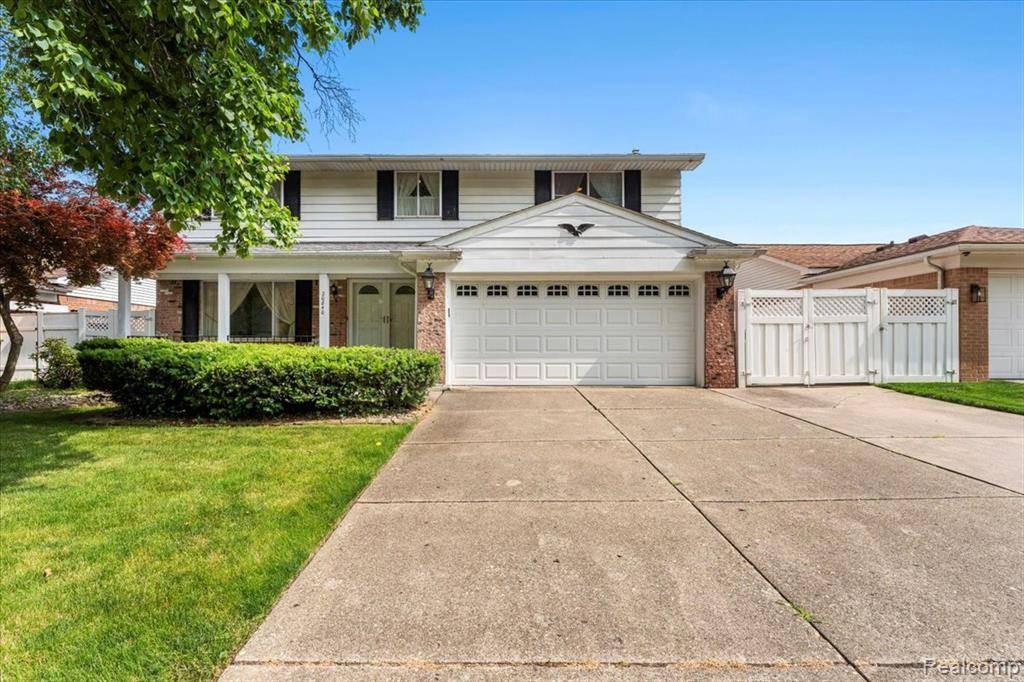 20840 Bourassa Avenue, Brownstown Twp, MI 48183