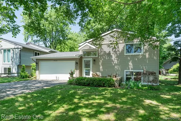 4644 Charest Avenue, Waterford Twp, MI 48327