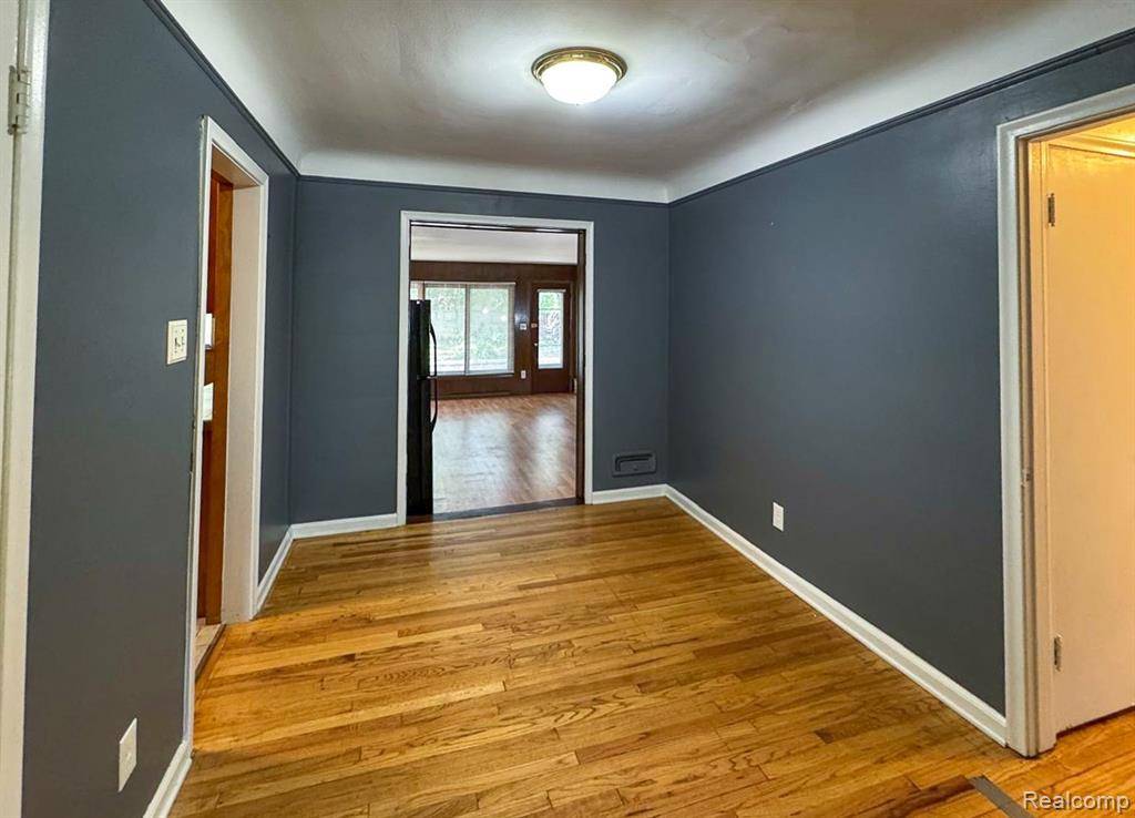 Oak Park, MI 48237,23480 Norwood Street