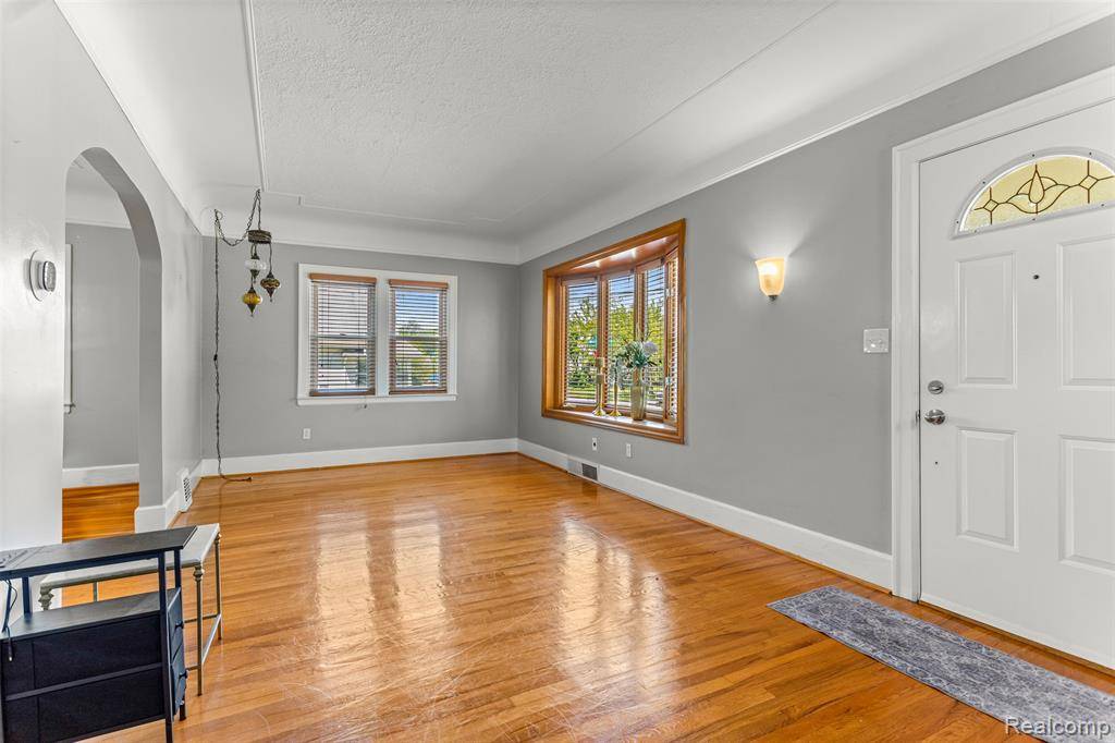 Dearborn, MI 48124,23901 Lloyd Court