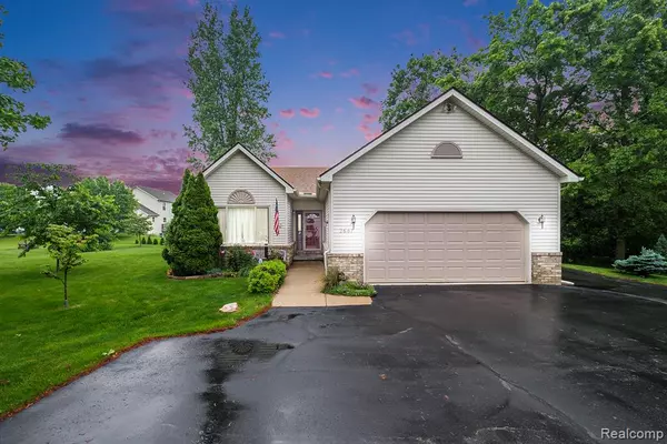 2667 Castle Rock Court, Oceola Twp, MI 48843