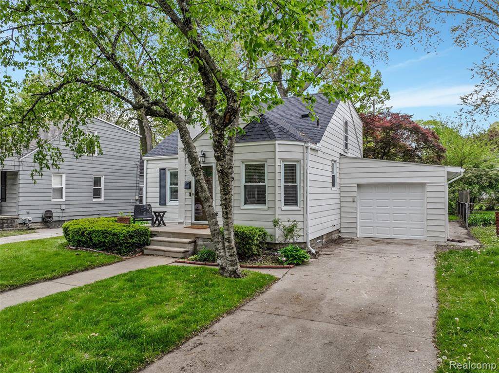 Royal Oak, MI 48067,1605 N Vermont Avenue