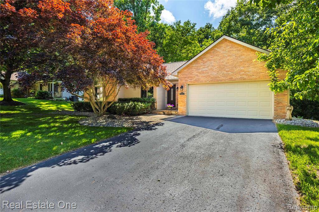 9611 Klais Road, Independence Twp, MI 48348