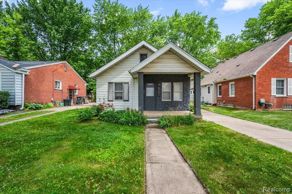 Berkley, MI 48072,2124 Catalpa Drive
