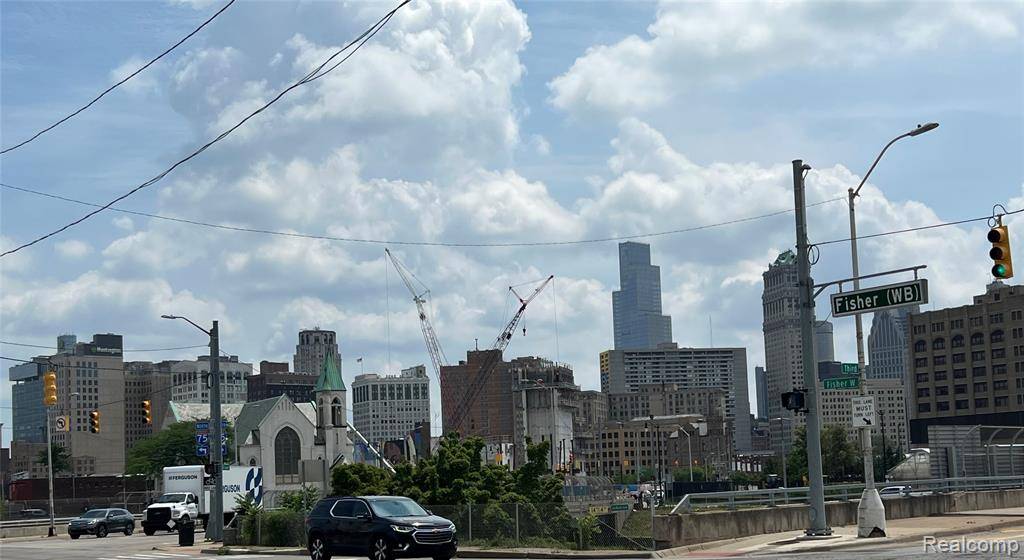 828 W Fisher Freeway, Detroit, MI 48201