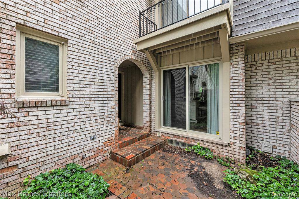 Bloomfield Twp, MI 48304,1337 Knollcrest Circle