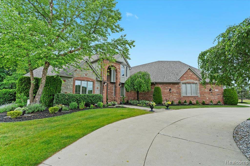 Green Oak Twp, MI 48178,10734 Stoney Point Drive