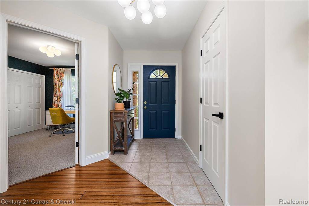 Farmington Hills, MI 48336,20929 Sunnydale Street