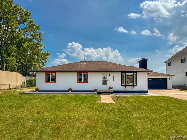 Harrison Twp, MI 48045,37910 Mallast Street