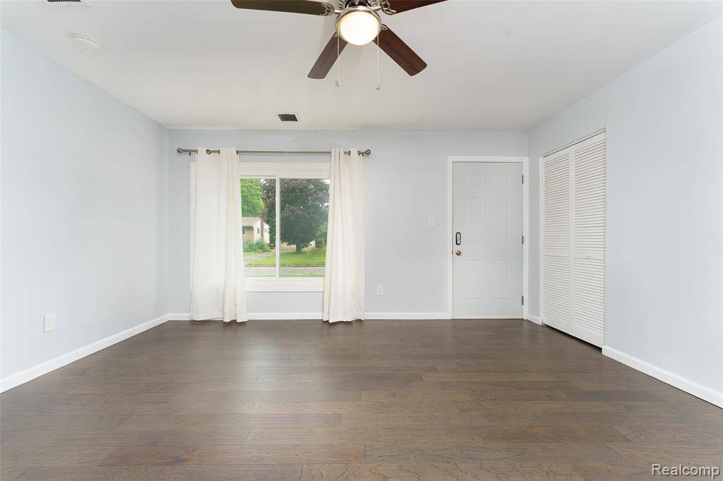 Ypsilanti Twp, MI 48198,1478 Desoto Avenue
