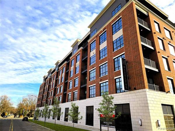 222 E 6th Street 204, Royal Oak, MI 48067