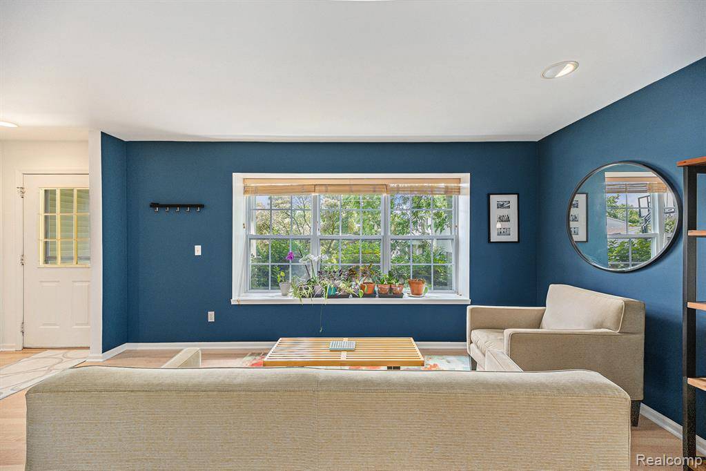 Ann Arbor, MI 48103,1827 N Franklin Court
