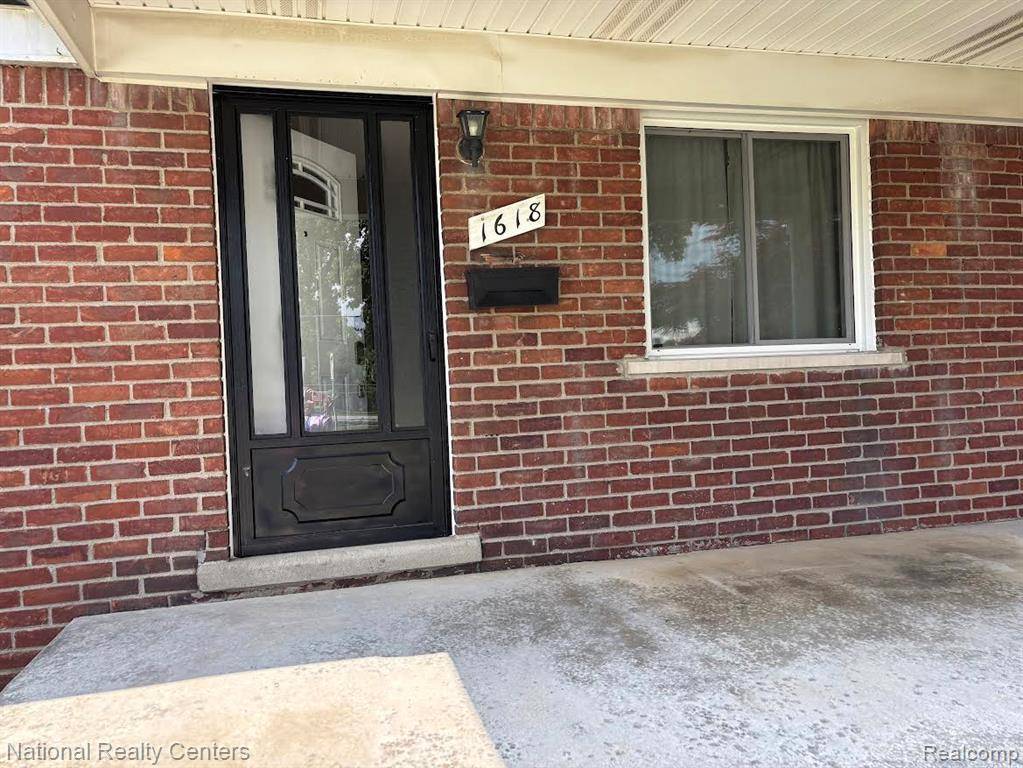 Royal Oak, MI 48067,1618 E Lincoln Avenue