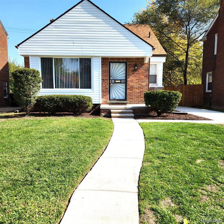 16598 Biltmore Street, Detroit, MI 48235