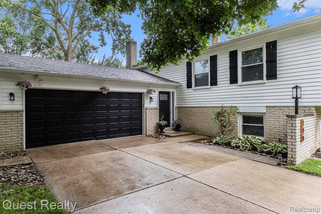 Troy, MI 48084,190 Scottsdale Drive