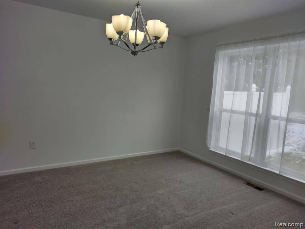 White Lake Twp, MI 48386,8993 HAYMARKET Street